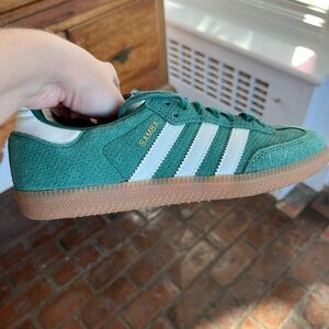 Samba OG "Core Green/Core White/Gum" sneakers: 5.5, 35.5